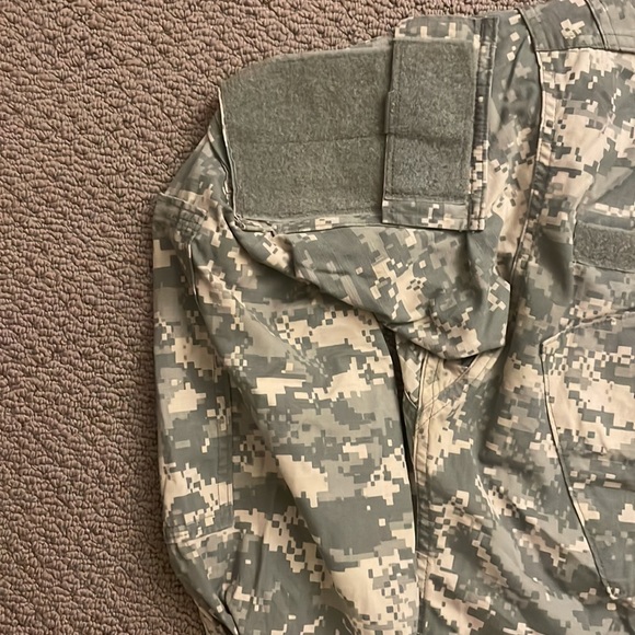 Army Combat Uniform (ACU) Shirt Size Small-Regular - Picture 4 of 15